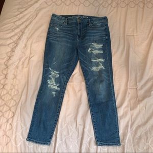 Distressed American eagle jeans